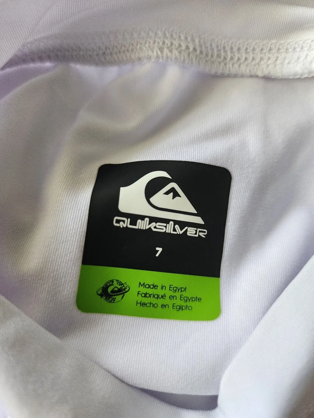 Quicksilver Rashguard Surf Tee Longsleeve- Boys Size 7- Like New